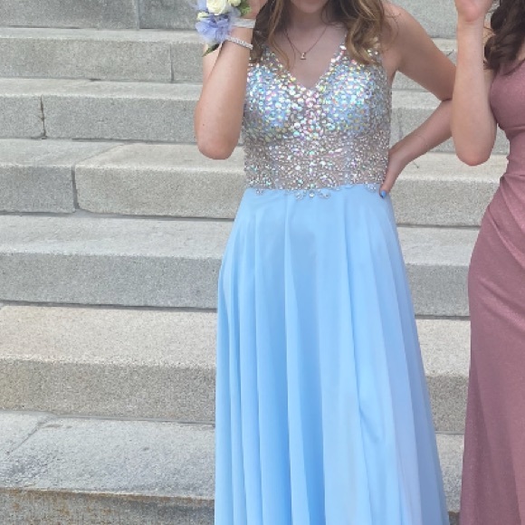 Prom Dress - Picture 2 of 3